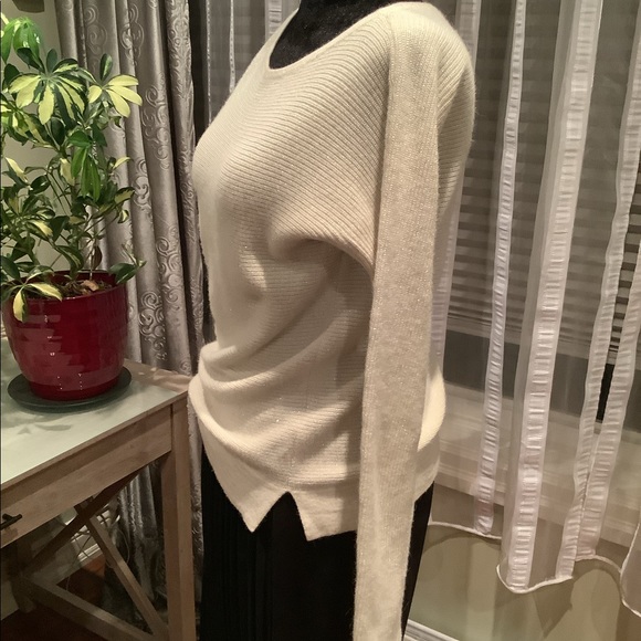 Hugo Boss wool sweater - Picture 4 of 6